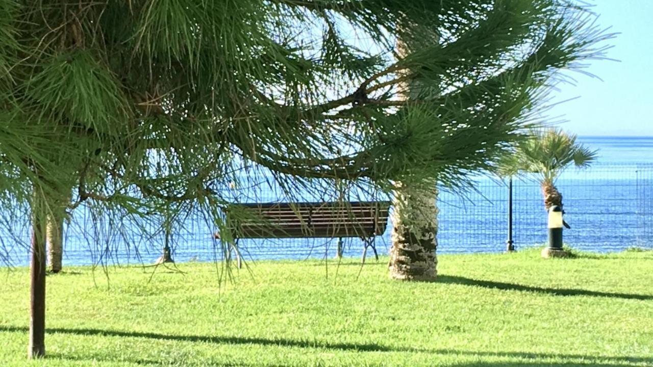 Mi Capricho A16 Beachfront Apartment Sitio de Calahonda 外观 照片